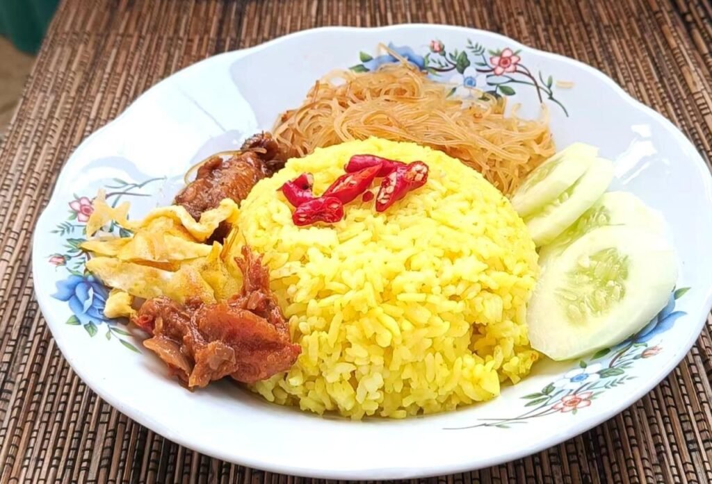 1001 Alasan Rendang Tak Tergantikan: Raja Kuliner Nusantara Yang Memikat Dunia